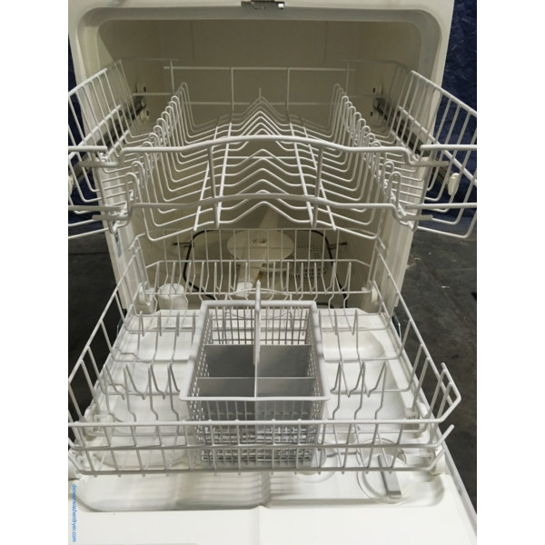 New Hotpoint 24" BuiltIn Dishwasher, 1Year Warranty 3706 Denver