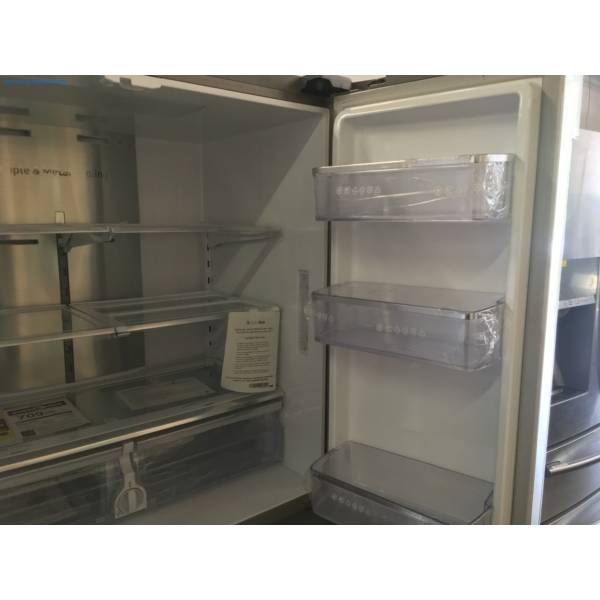 NEW! Stainless Samsung FrenchDoor Refrigerator, FlexDoor, CounterDepth, Family Hub, Wine Rack