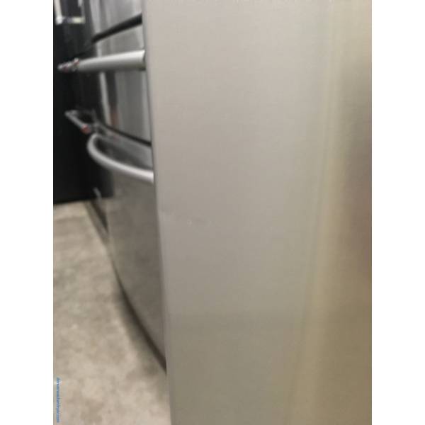 NEW! Scratch/Dent Stainless Samsung French-Door Refrigerator, Counter-Depth, Food Showcase, Stainless, FlexDoor, 1-Year Warranty!