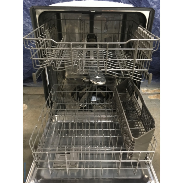 BRAND-NEW Maytag 24″ Built-In Tall Tub Dishwasher with Steam, 1-Year Warranty