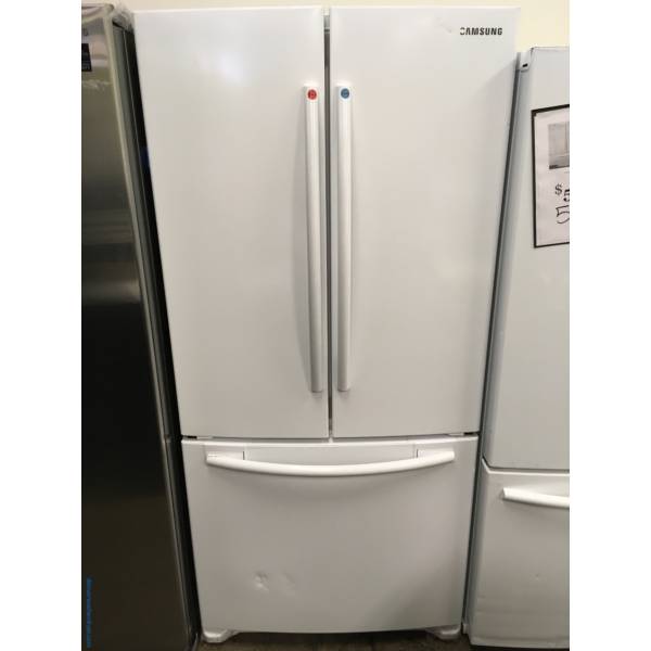 NEW! SAMSUNG White French-Door Refrigerator, 32″ Wide, 1-Year Warranty!
