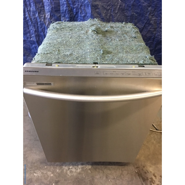 BRAND-NEW 24″ Built-In Samsung Stainless-Steel Top-Control Dishwasher, 1-Year Warranty