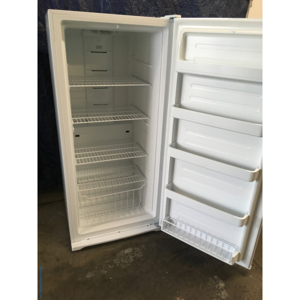 BRAND-NEW Insignia Frost-Free Upright Convertible Freezer/Refrigerator ...