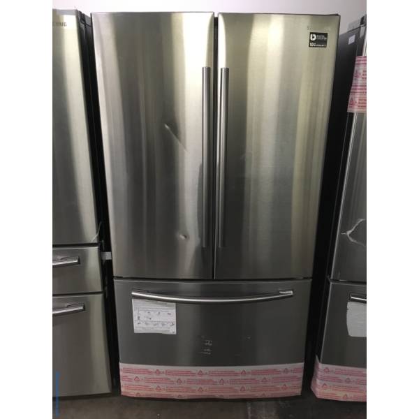 Beautiful Samsung Counter-Depth French-Door Refrigerator, Stainless, Ice-Maker, Inside Water Dispensor, 1-Year Warranty!