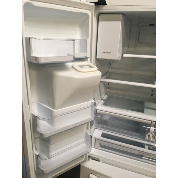 36″ Samsung Counter-Depth (22.5 Cu. FT.) Refrigerator, 1-Year Warranty