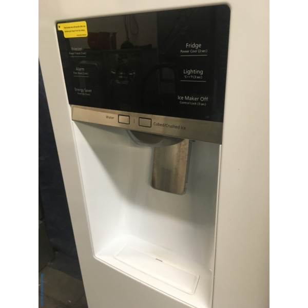 36″ Samsung Counter-Depth (22.5 Cu. FT.) Refrigerator, 1-Year Warranty