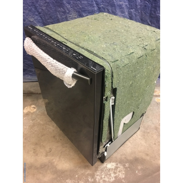 BRANDNEW Insignia Black Stainless 24" BuiltIn TopControl Dishwasher