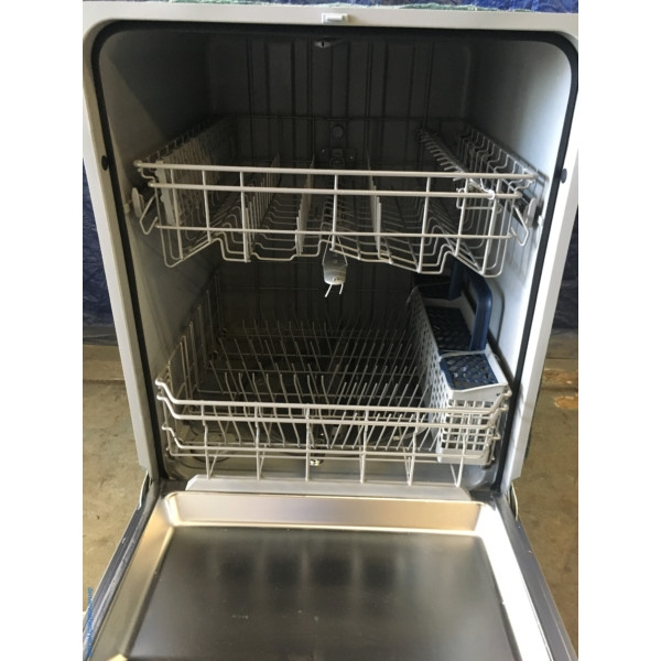 BRAND-NEW ENERGY STAR Stainless 24″ Samsung Built-In Top-Control Dishwasher w/Stainless Interior Door & Plastic Tall Tub, 1-Year Warranty