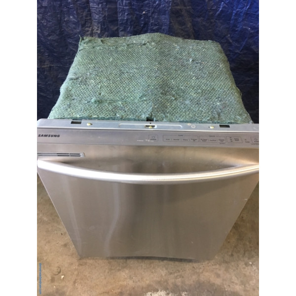 BRANDNEW ENERGY STAR Stainless 24" Samsung BuiltIn TopControl