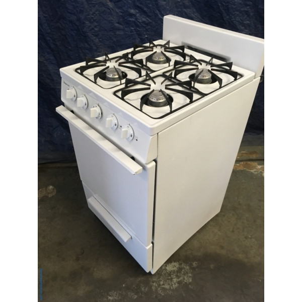 20″ Free-Standing (2.3 Cu. Ft.) Magic Chef (Maytag) *GAS* Range, 1-Year Warranty