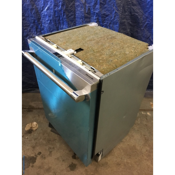 BRANDNEW 24" BuiltIn Stainless Thermador Professional Handle Fully