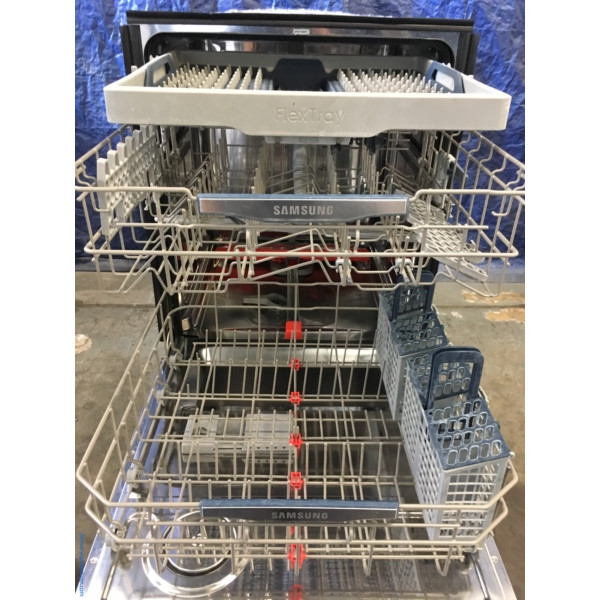 24" Samsung BuiltIn FullyIntegrated Stainless Dishwasher w/WaterWall