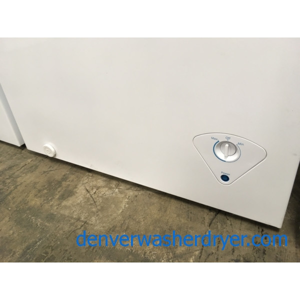BRAND-NEW White Insignia (5.0 Cu. Ft.) Chest Freezer, 1-Year Warranty