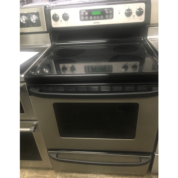 30" GE Hotpoint FreeStanding Electric GlassTop Range, 1Year Warranty