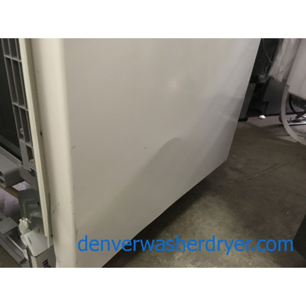 NEW! White Bosch Ascenta 24” Recessed Handle Dishwasher, Energy Star