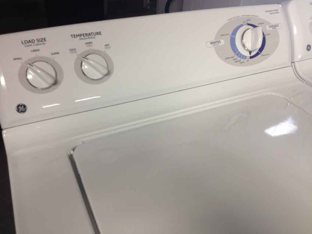 Very Nice GE Washer/Dryer Set