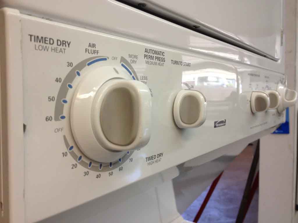 Newer Kenmore 27″ Full Sized Washer/Dryer Stackable