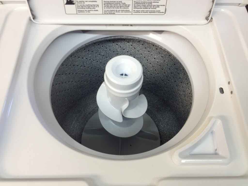 Solid Whirlpool Washer/Dryer Set
