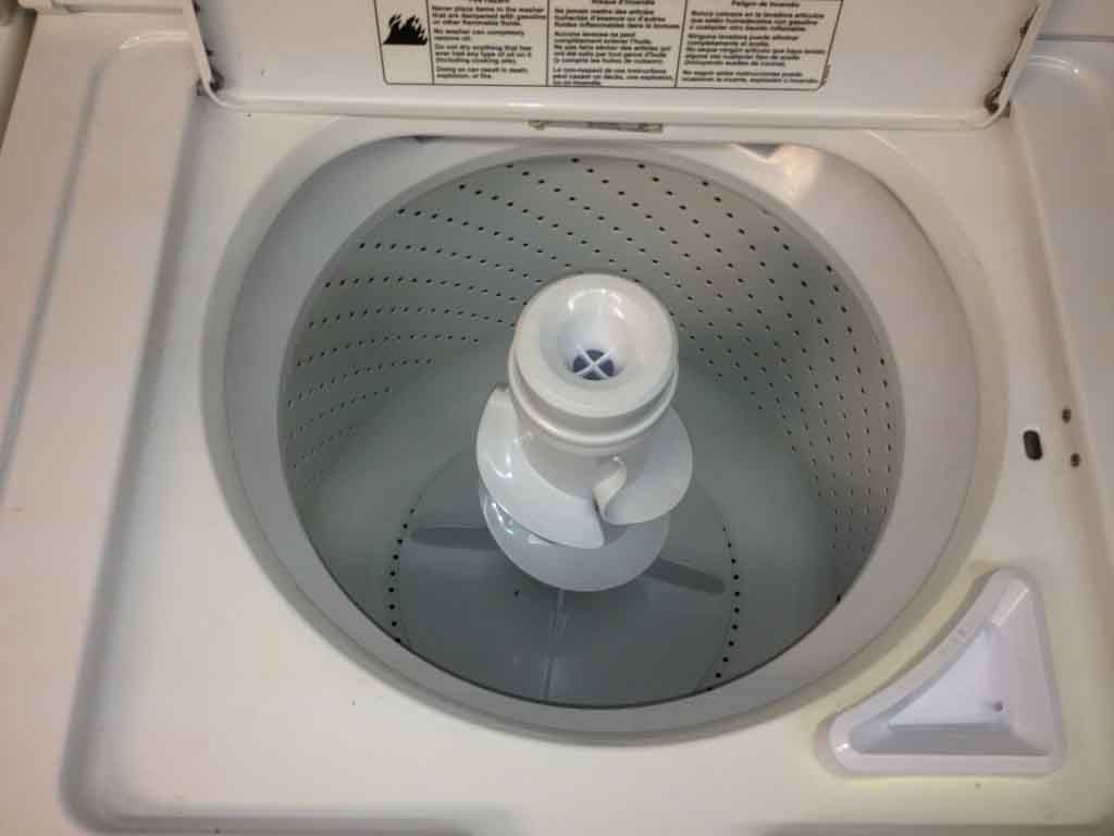 Solid Whirlpool Washer/Dryer, Matching Set