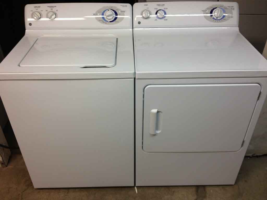 Sparkling GE Matching Washer/Dryer Set
