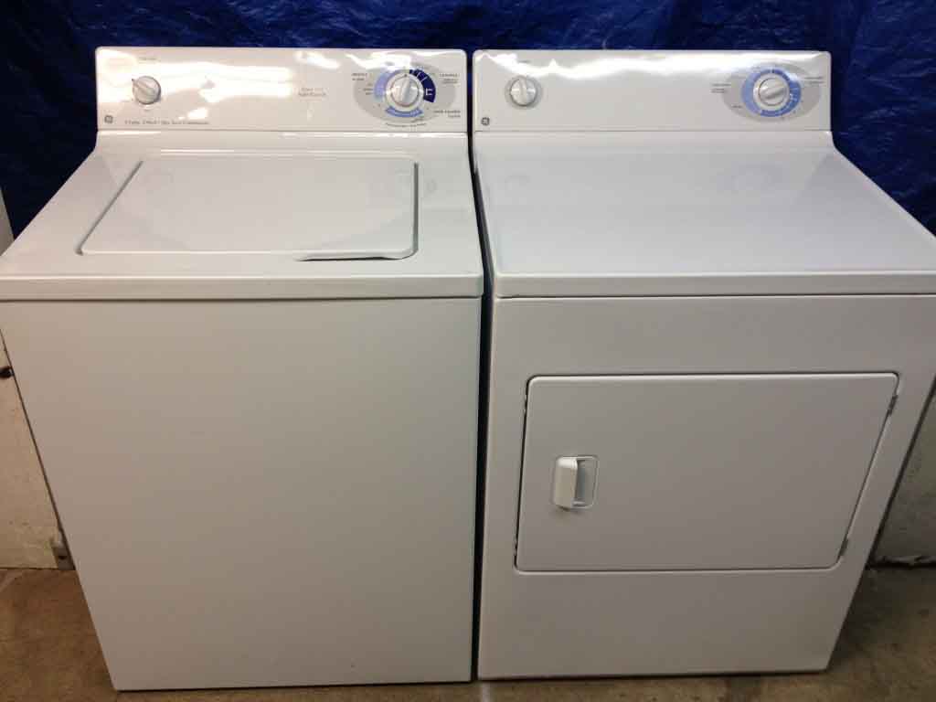 Spiffy Matching GE Washer and Dryer