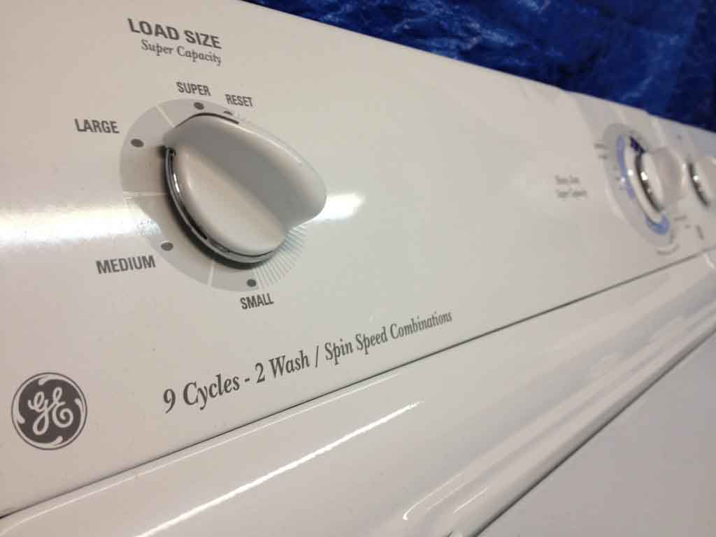 Spiffy Matching GE Washer and Dryer