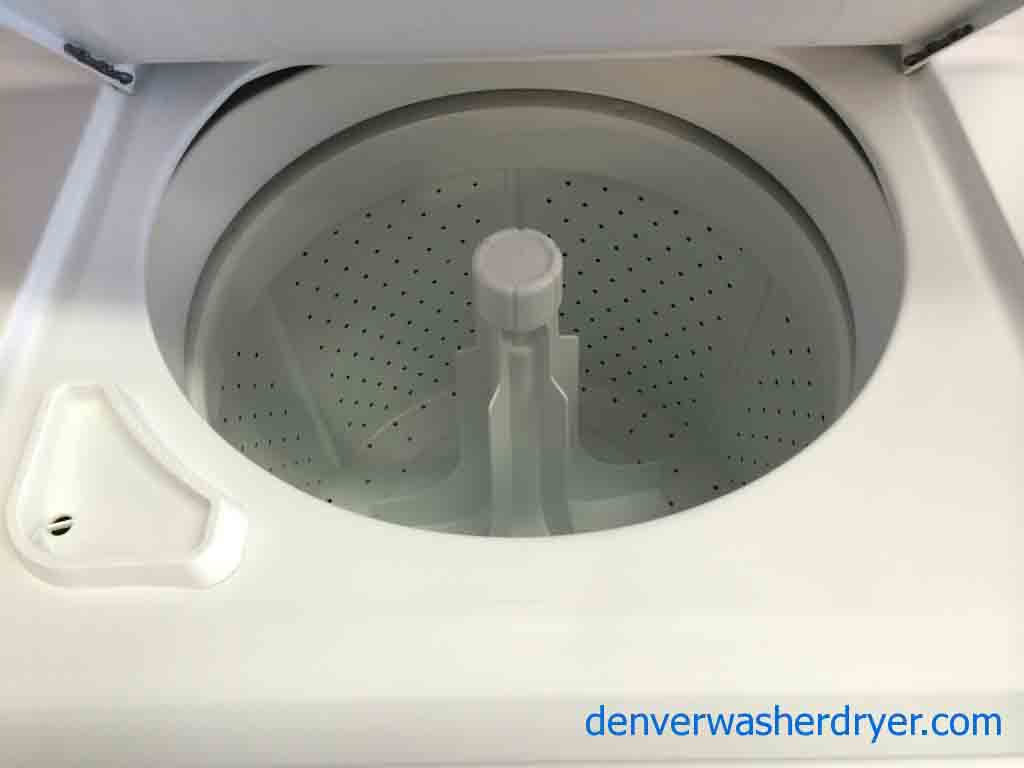 Frigidaire Stack Washer/Dryer, Full Size, Superb Condition!
