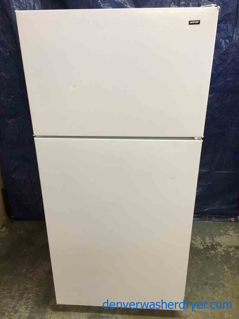 Hotpoint Refrigerator, 16 cu ft, with icemaker