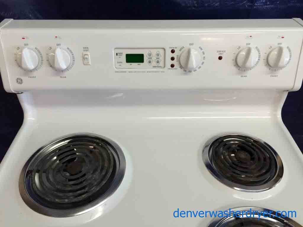 GE Stove, White, Electric, Self Clean