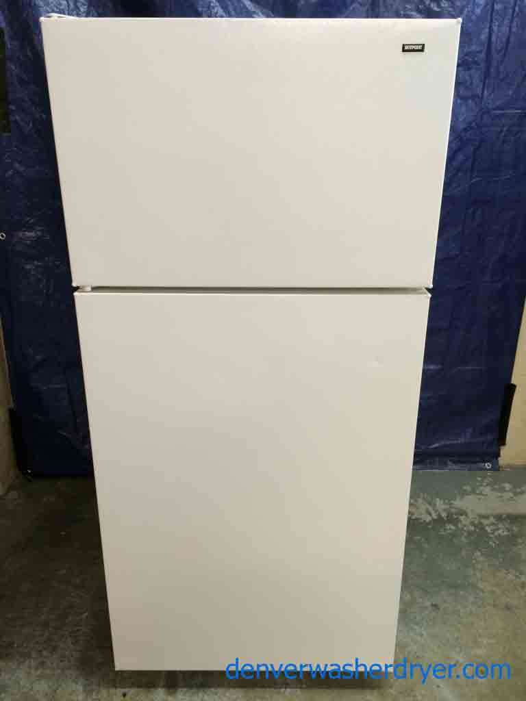 Hotpoint Refrigerator, super clean, 16 cubic foot capacity