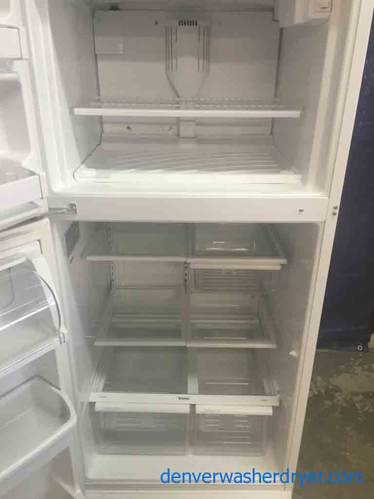 Kenmore 19 Cu Ft Top and Bottom Refrigerator, Glass Shelves!