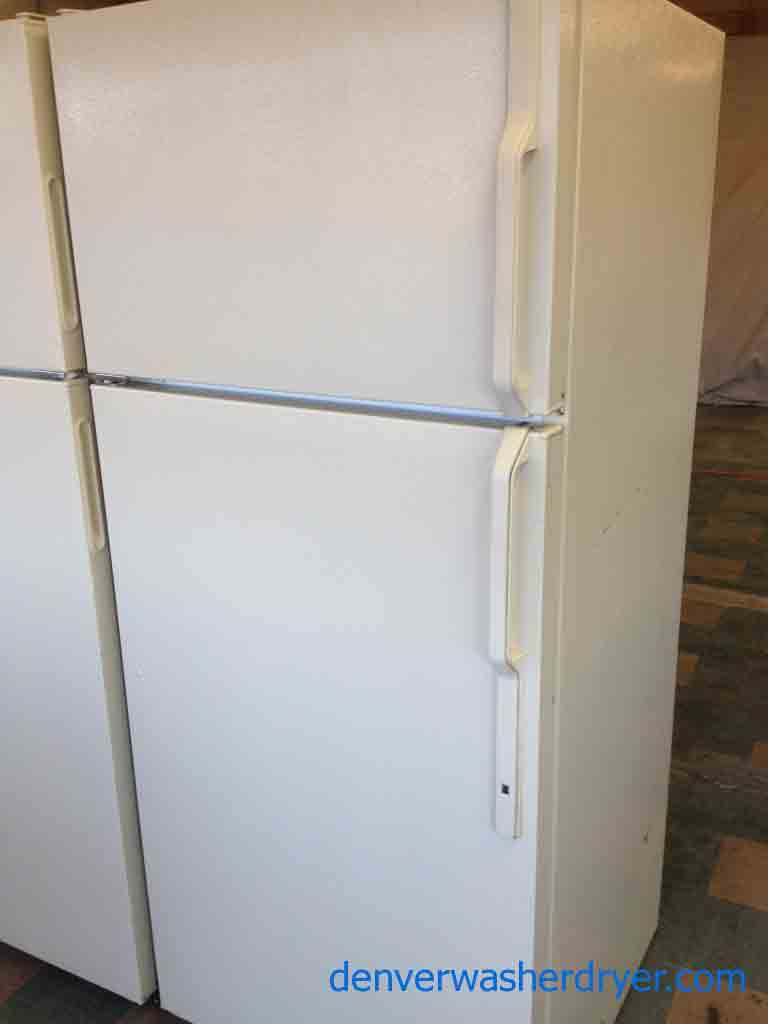 16 Cubic Foot Cool GE Refrigerator!