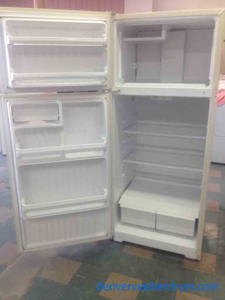 GE Hotpoint Refrigerator