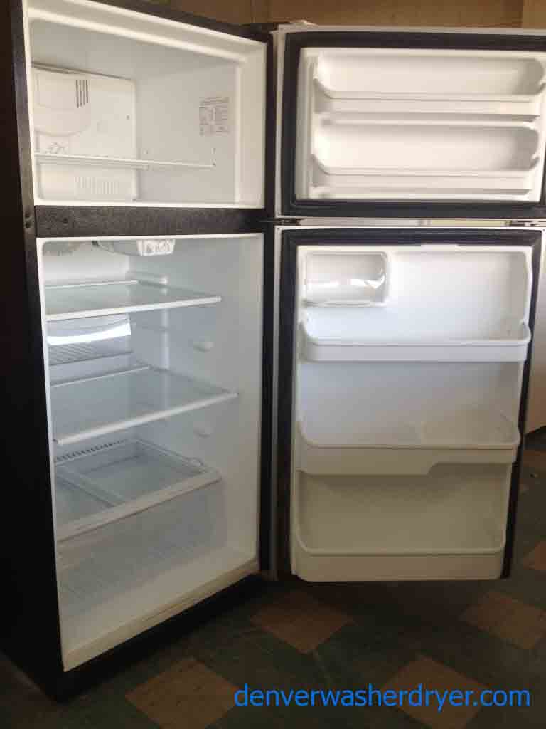 Sleek Frigidaire Stainless Steel Refrigerator!