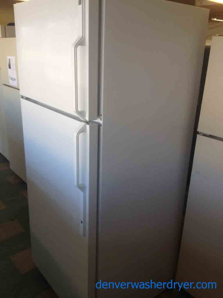 Family-Size GE Refrigerator!