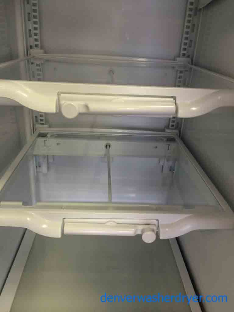 Stainless Jenn-Air Side-By-Side Refrigerator, Immaculate Condition! 25.6cu.ft.