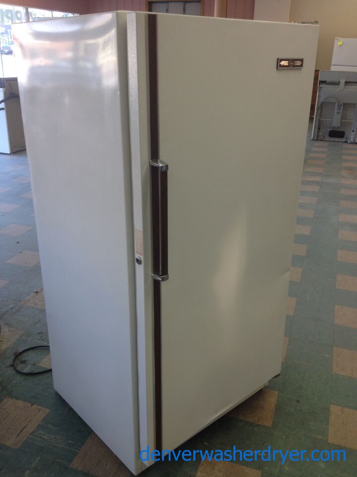 Large Images for Rheem Brand Classic Upright Freezer! 2252