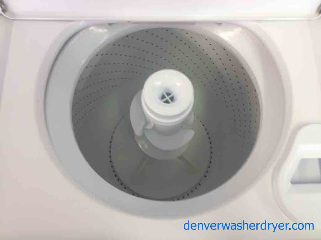 Newer Whirlpool Ultimate Care II Washer/Dryer Set!