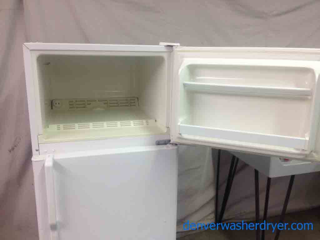 GE Apartment Size Refrigerator!