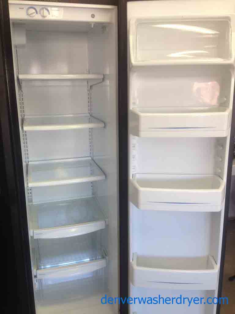 Black Side By Side GE Refrigerator With Ice Maker!