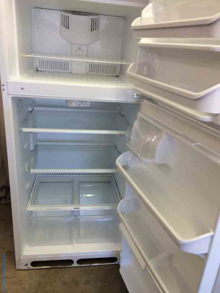 Kenmore Top/Bottom Fridge!