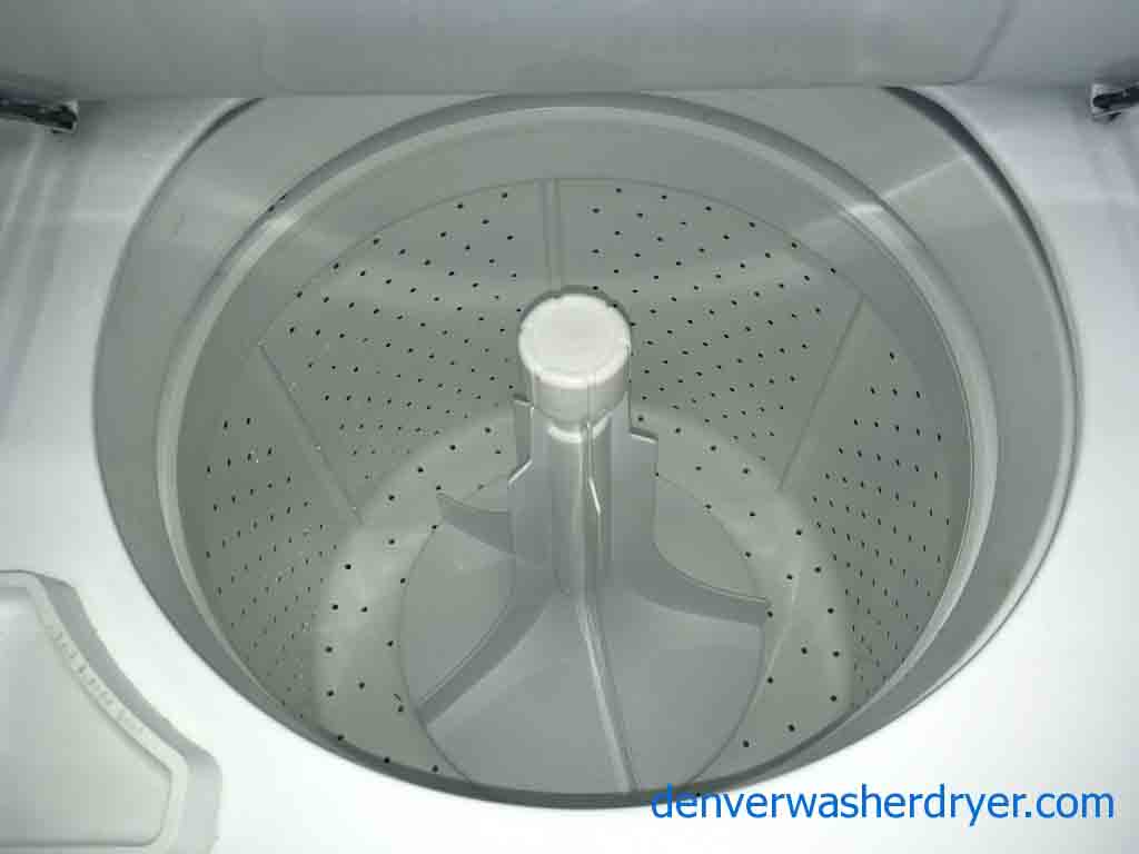 Full-Size 27″ GE Stackable Washer/Dryer Combo, 220v