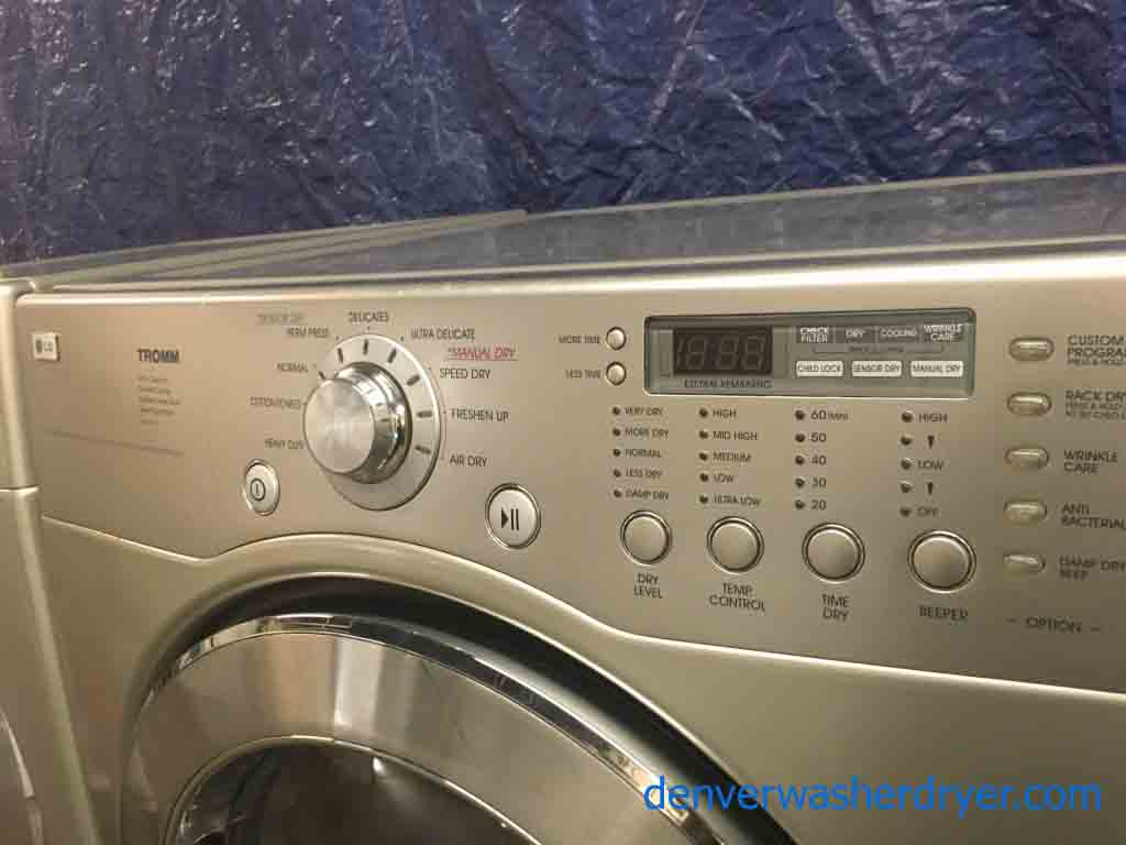 Splendid Silver LG Tromm with Pedestals