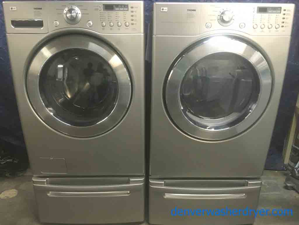 Splendid Silver LG Tromm with Pedestals