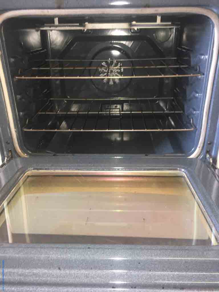 Magnificent Maytag Electric Glass-top Range with Convection Oven!