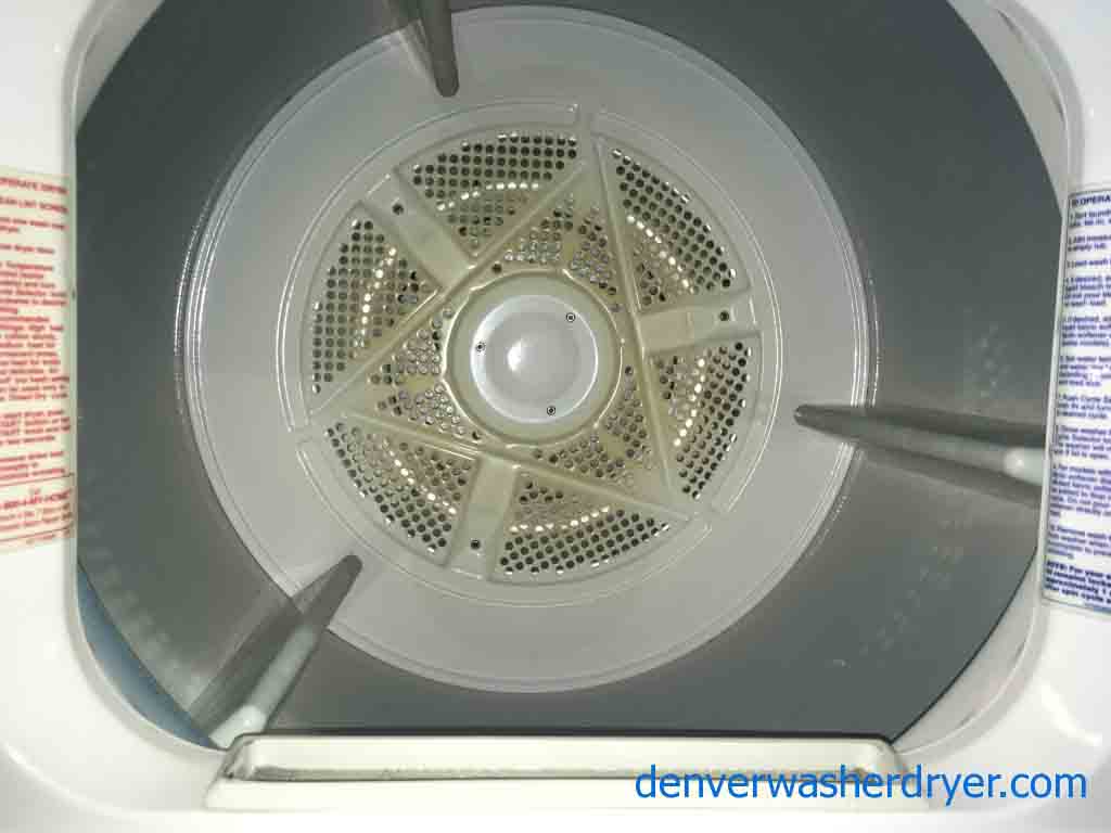 Full-Size 27″ Kenmore Stacker, 220V, Washer/Dryer Combo!