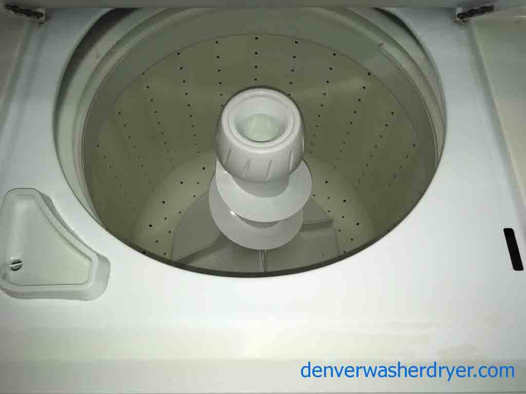 Full-Size 27″ Kenmore Stacker, 220V, Washer/Dryer Combo!