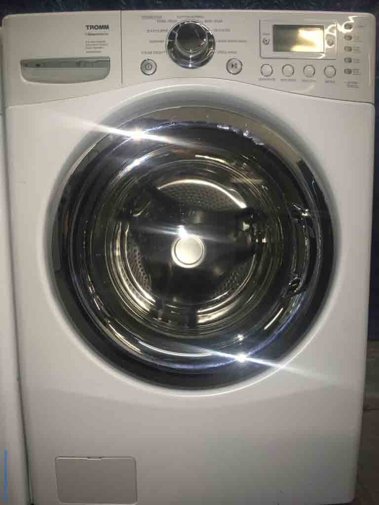 Large Images for Wonderful White LG Washer and Dryer Set! w/Stacking Kit 3028