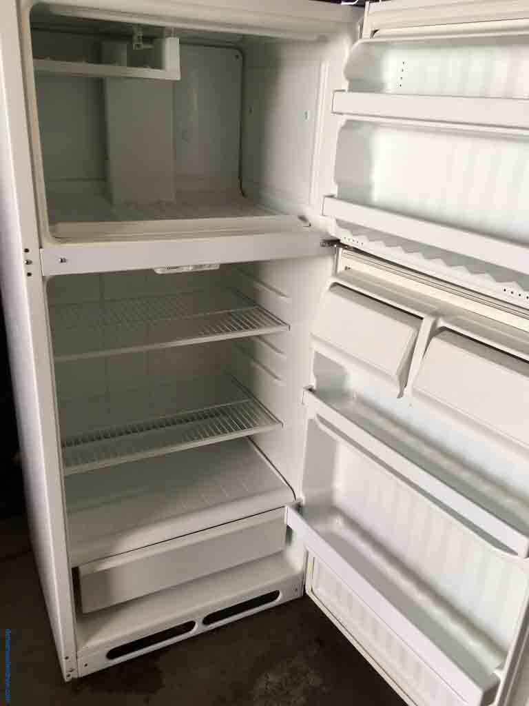 Large Images for 14 cu ft Hotpoint Refrigerator, White 3032