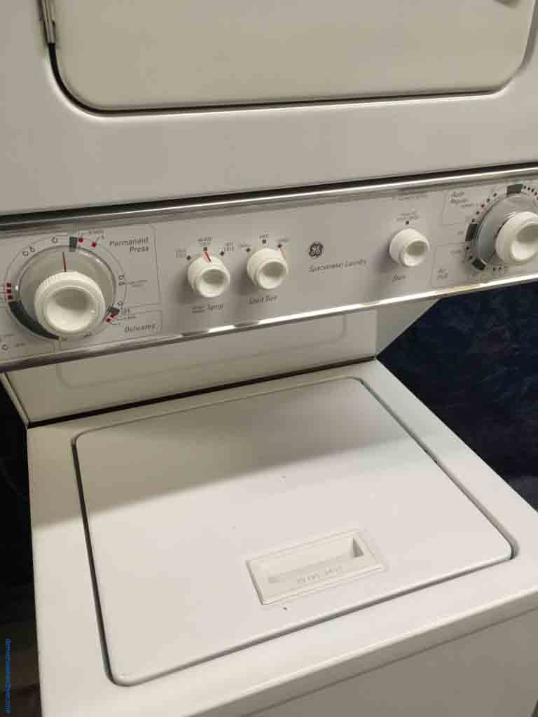 *GAS* Stackable (Unitized) 24″ Laundry Center, GE Spacemaker